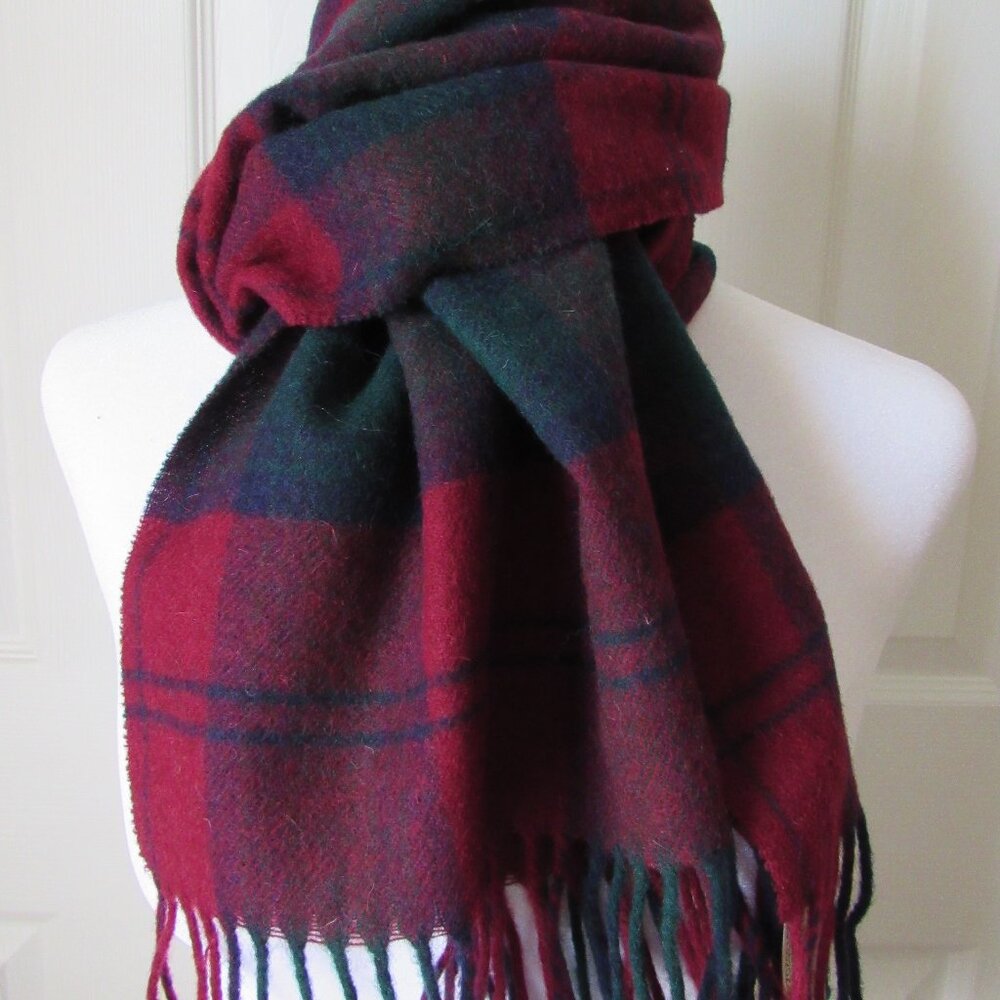 JAMES PRINGLE WEAVERS Red Tartan 100% Pure New Wool SCARF Scotland Preppy Fringe